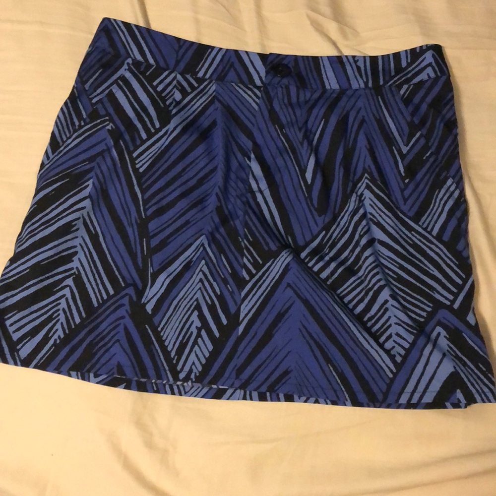 Gap skirt